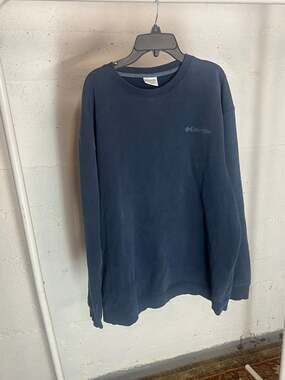 VTG Columbia Sweatshirt